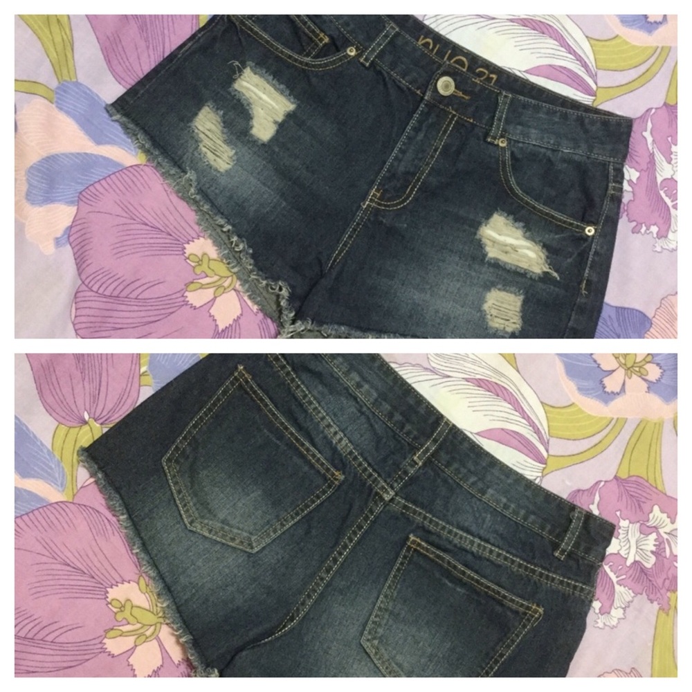EUC Rue 21 Distressed Dark Wash high waist skort Jean shorts